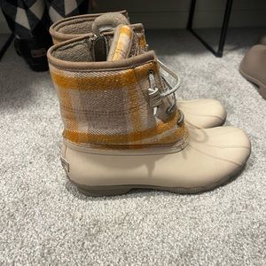 Sperry duck boots
